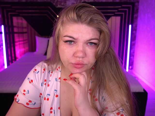 LyalyaPiska live cam on BongaCams