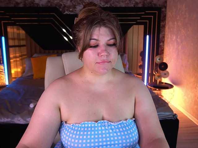 LyalyaPiska live cam on BongaCams