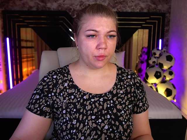LyalyaPiska live cam on BongaCams