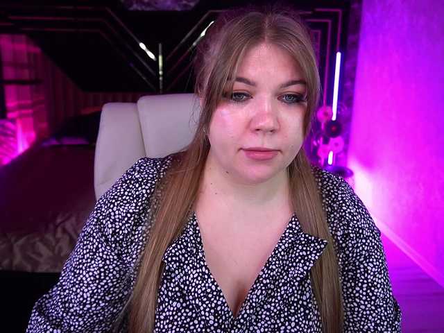 LyalyaPiska live cam on BongaCams