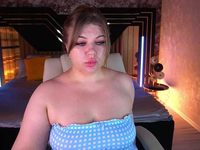 LyalyaPiska live cam on BongaCams