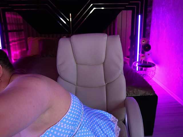 LyalyaPiska live cam on BongaCams