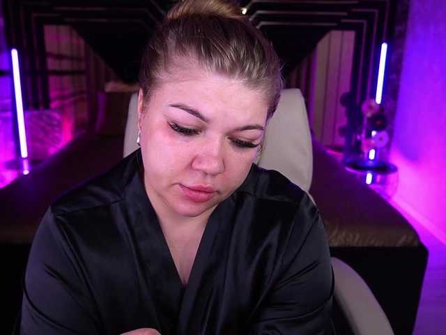 LyalyaPiska live webcam show