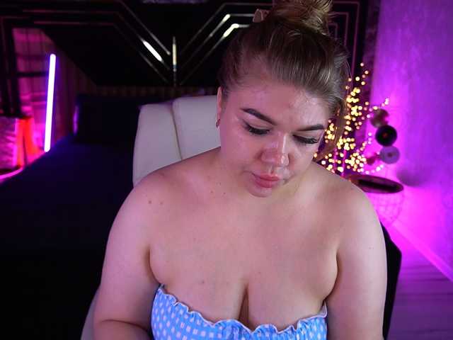 LyalyaPiska live cam on BongaCams