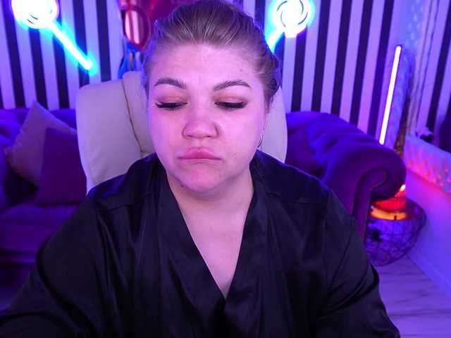 LyalyaPiska live cam on BongaCams