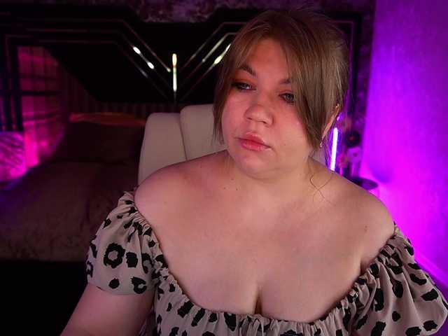 LyalyaPiska live cam on BongaCams