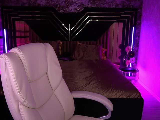 LyalyaPiska live webcam show