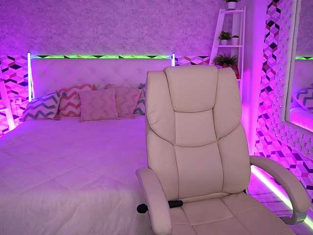 LyalyaPiska live cam on BongaCams