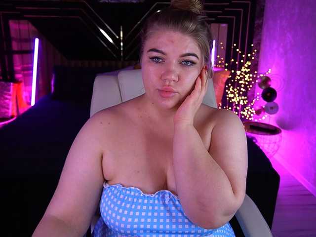 LyalyaPiska live cam on BongaCams