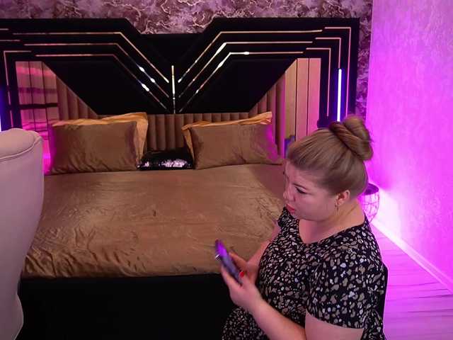 LyalyaPiska live cam on BongaCams