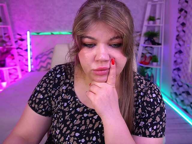 LyalyaPiska live cam on BongaCams