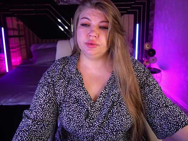 LyalyaPiska live cam on BongaCams