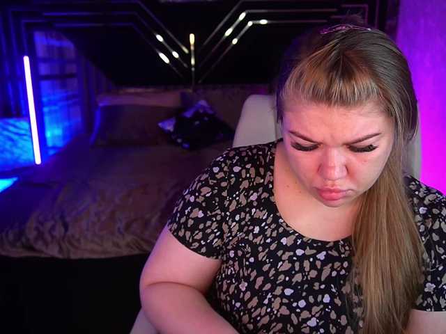 LyalyaPiska live cam on BongaCams