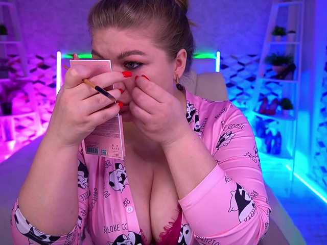 LyalyaPiska live cam on BongaCams