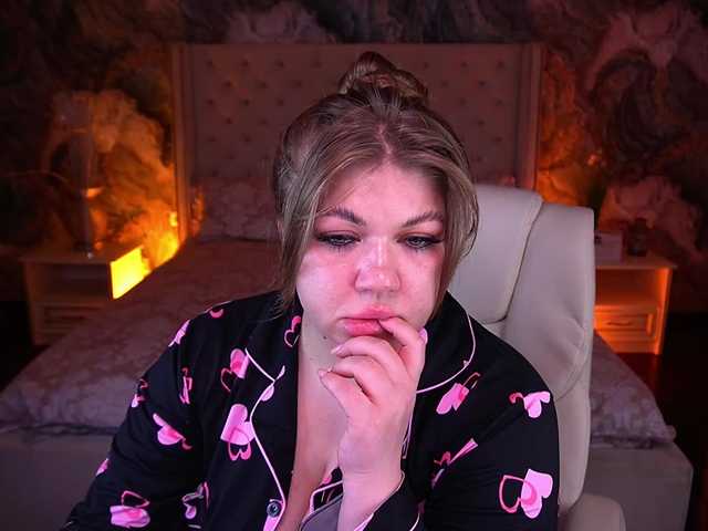 LyalyaPiska live cam on BongaCams