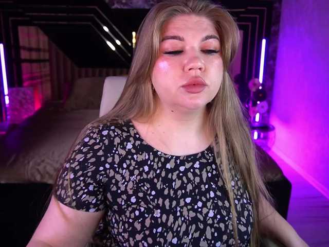LyalyaPiska live cam on BongaCams