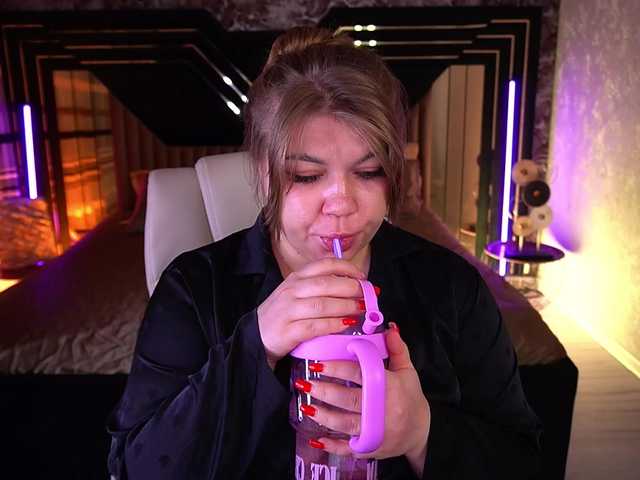 LyalyaPiska live cam on BongaCams