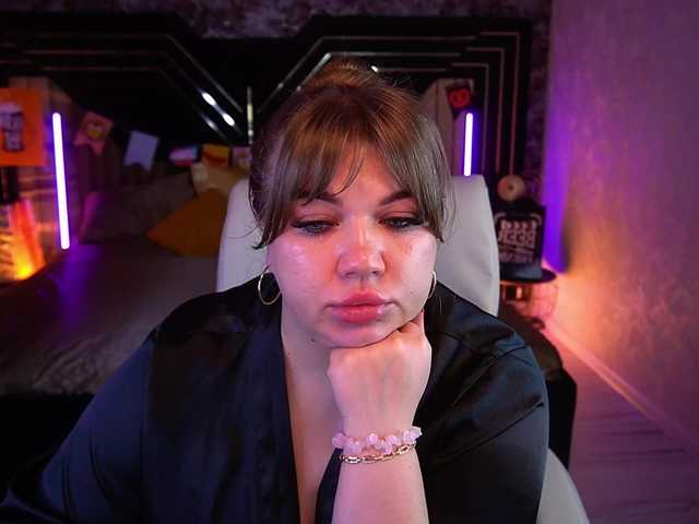LyalyaPiska live cam on BongaCams