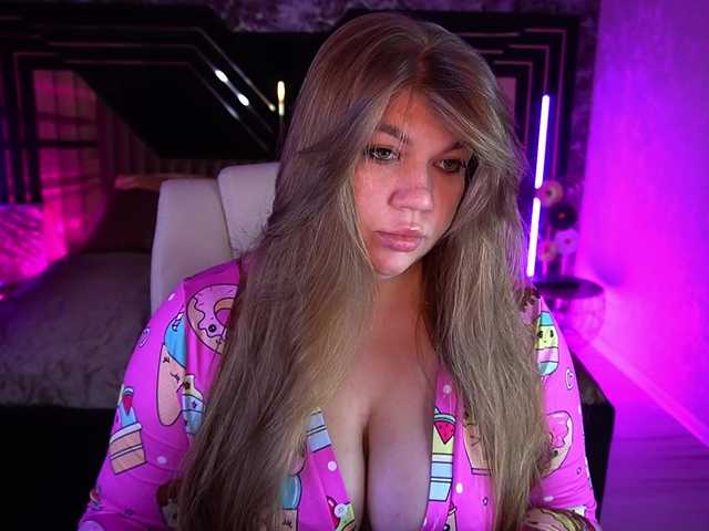 LyalyaPiska live cam on BongaCams