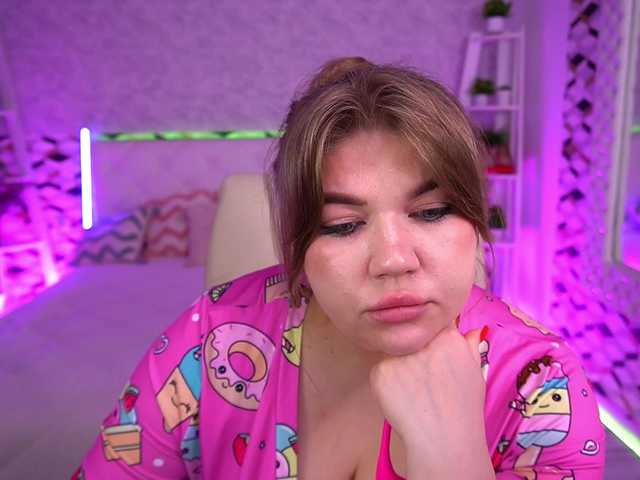LyalyaPiska live cam on BongaCams