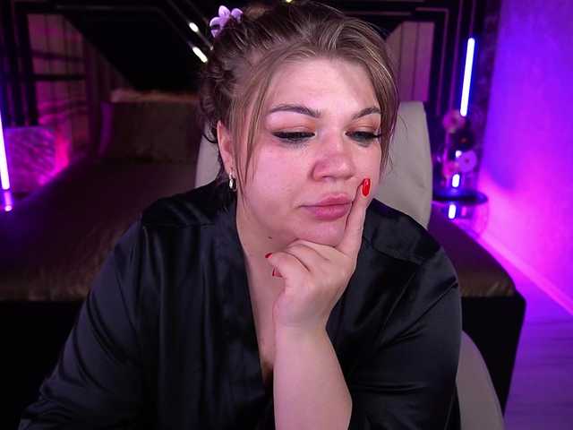 LyalyaPiska live cam on BongaCams