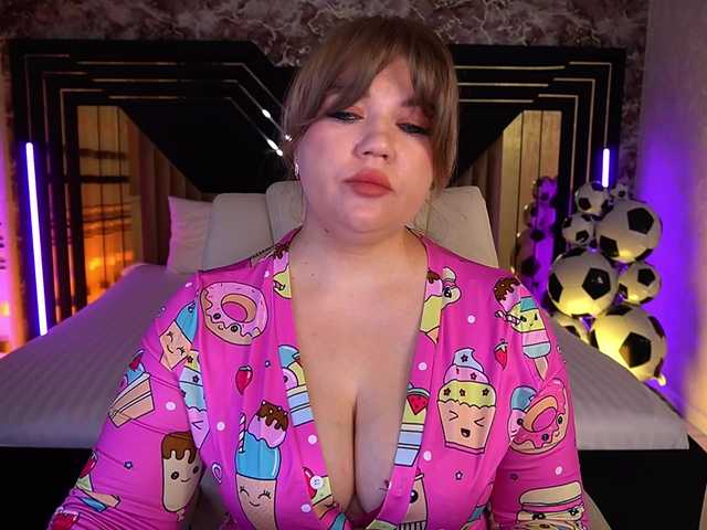 LyalyaPiska live cam on BongaCams