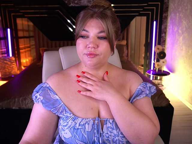 LyalyaPiska live cam on BongaCams