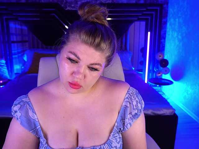 LyalyaPiska live cam on BongaCams