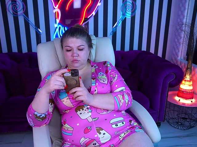 LyalyaPiska live cam on BongaCams