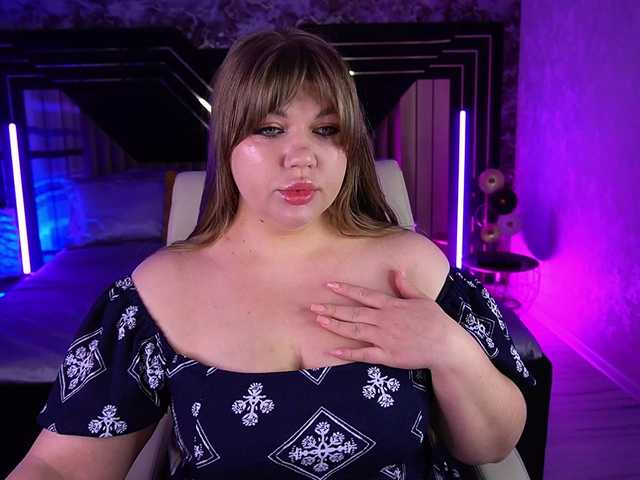 LyalyaPiska live cam on BongaCams