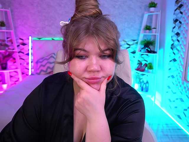 LyalyaPiska live cam on BongaCams