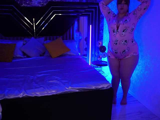 LyalyaPiska live cam on BongaCams
