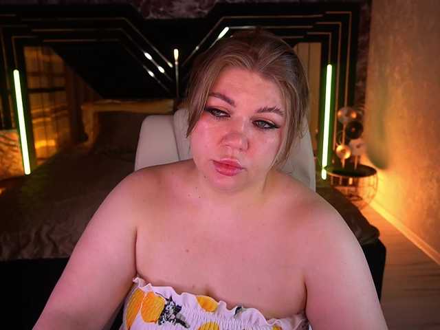 LyalyaPiska live cam on BongaCams