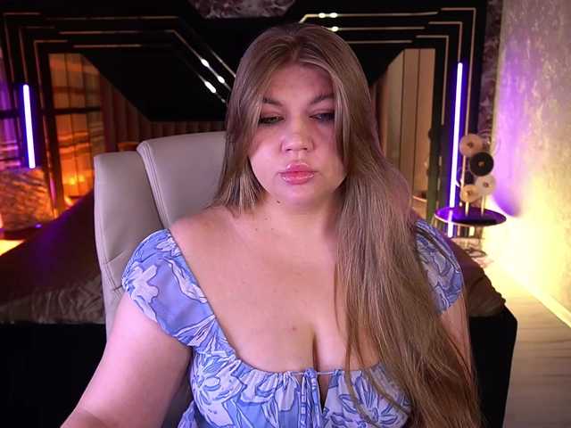 LyalyaPiska live cam on BongaCams