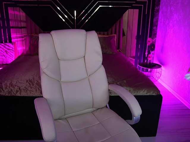 LyalyaPiska live cam on BongaCams