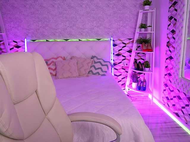 LyalyaPiska live cam on BongaCams