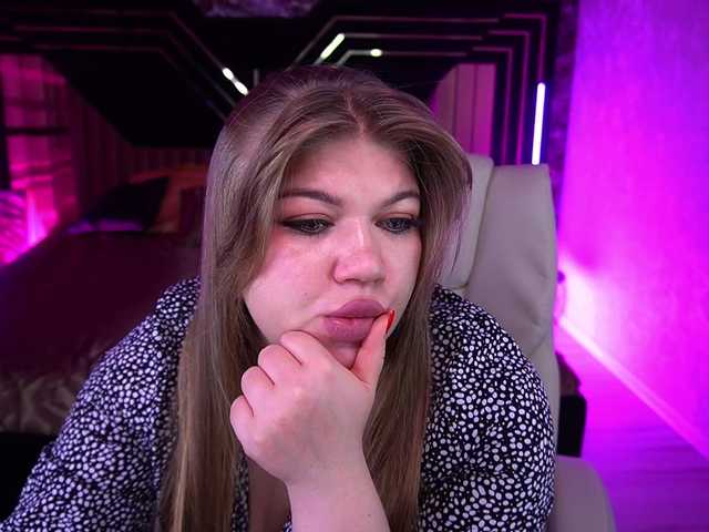 LyalyaPiska live cam on BongaCams