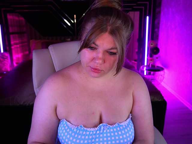 LyalyaPiska live cam on BongaCams