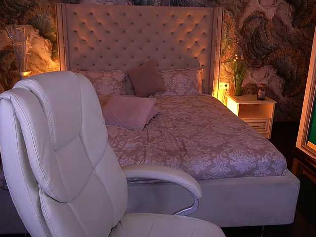 LyalyaPiska live cam on BongaCams