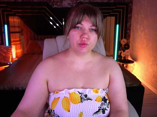 LyalyaPiska live cam on BongaCams