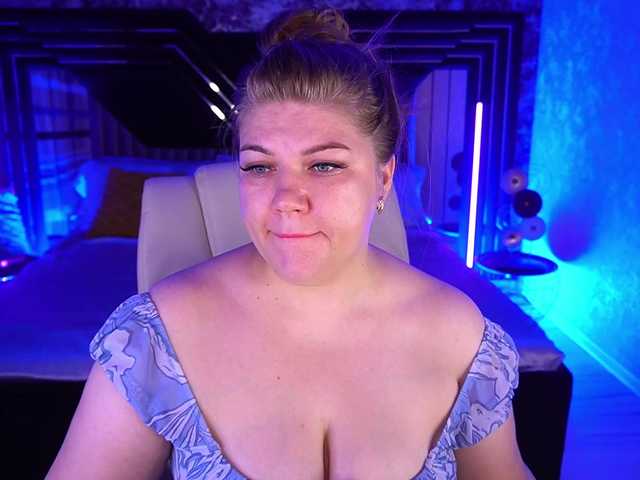LyalyaPiska live cam on BongaCams