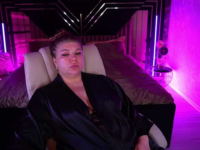 LyalyaPiska live cam on BongaCams