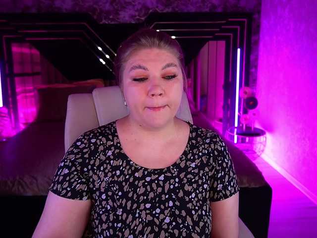 LyalyaPiska live cam on BongaCams
