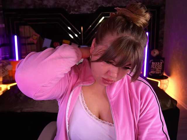 LyalyaPiska live cam on BongaCams