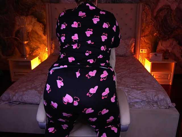 LyalyaPiska live cam on BongaCams