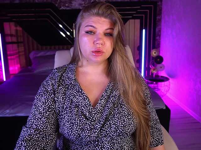 LyalyaPiska live cam on BongaCams