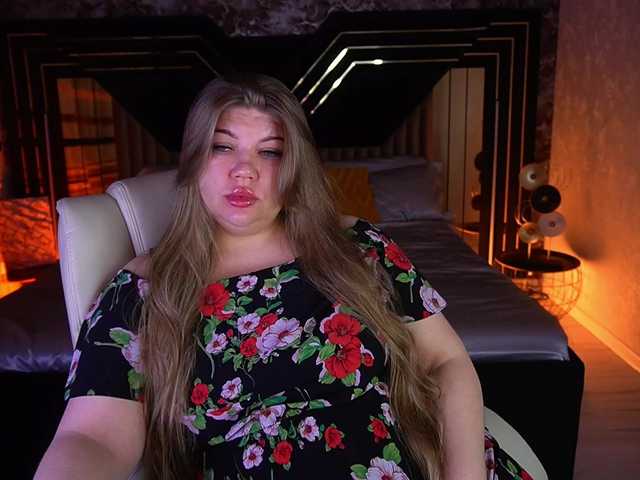 LyalyaPiska live cam on BongaCams