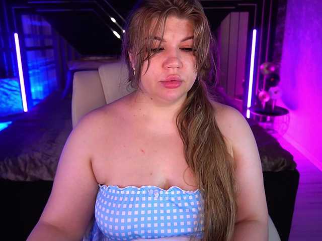 LyalyaPiska live cam on BongaCams