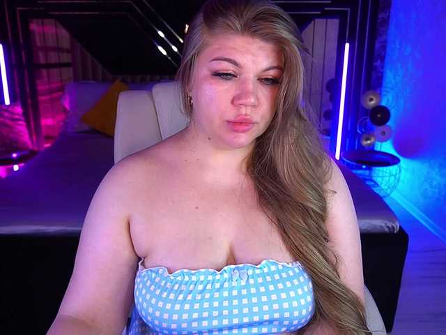 LyalyaPiska live cam on BongaCams