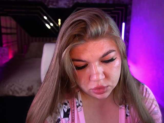 LyalyaPiska live cam on BongaCams